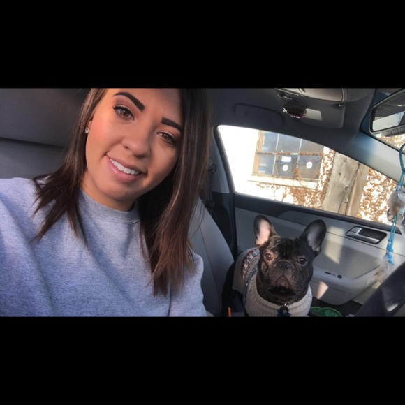 Meet your Posher, Melanie - Picture 1 of 1